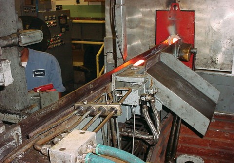 Cửa khóa để phân loại các bu lông có nhiệt độ quá thấp hoặc quá cao.