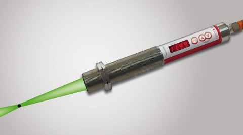 Kompaktní kvocientový pyrometr s pilotním světlem LED pro zobrazení přesné velikosti, polohy a vzdálenosti zaostření.